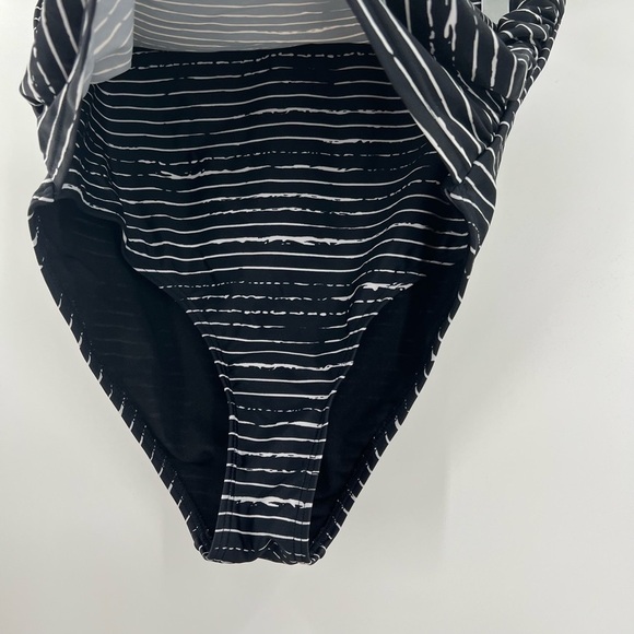Cocoship Black/White Bikini (2 pieces) Size 10 - Picture 10 of 10